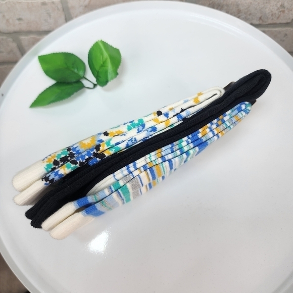 A NEW DAY Crew Socks Set of 3 - Picture 5 of 7